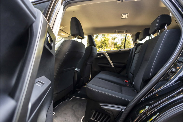 Vehicle Image 15