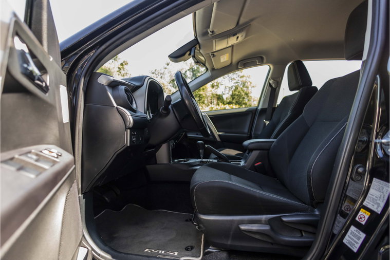Vehicle Image 21