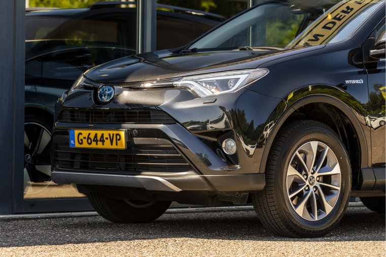 Vehicle Image 11