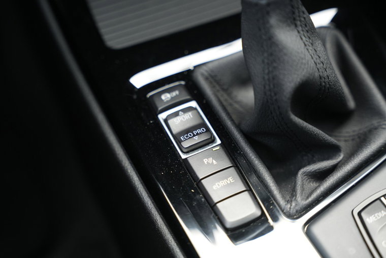 Vehicle Image 38