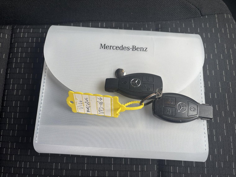 Vehicle Image 28