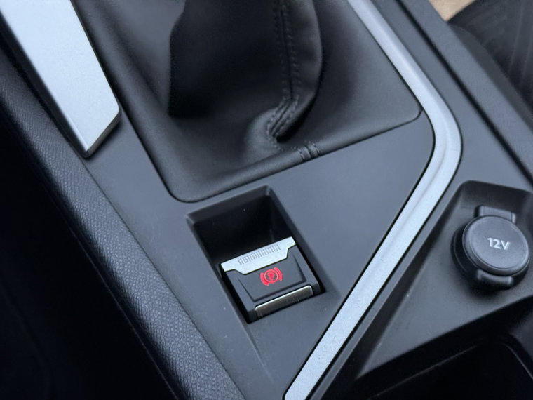 Vehicle Image 33