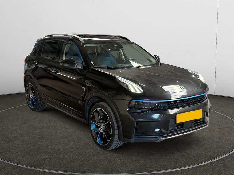 Vehicle Image 4