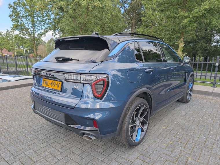 Vehicle Image 3