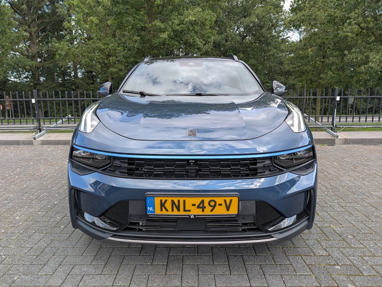 Vehicle Image 10