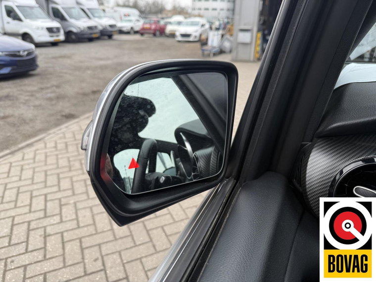 Vehicle Image 39