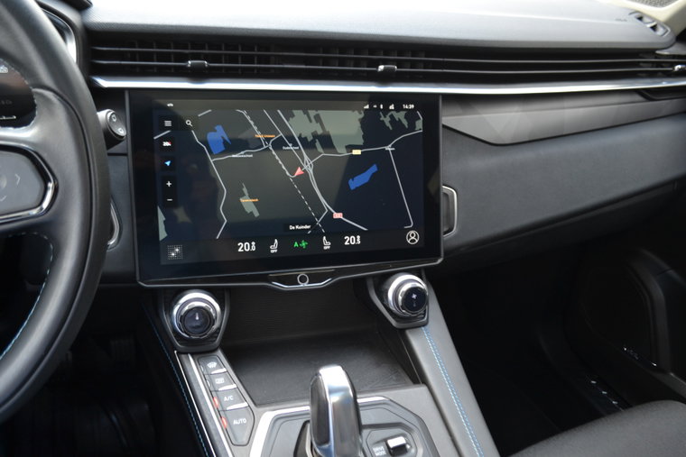 Vehicle Image 14