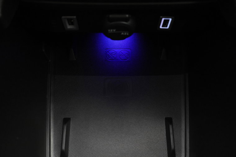 Vehicle Image 48