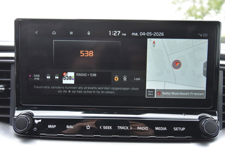 Vehicle Image 32