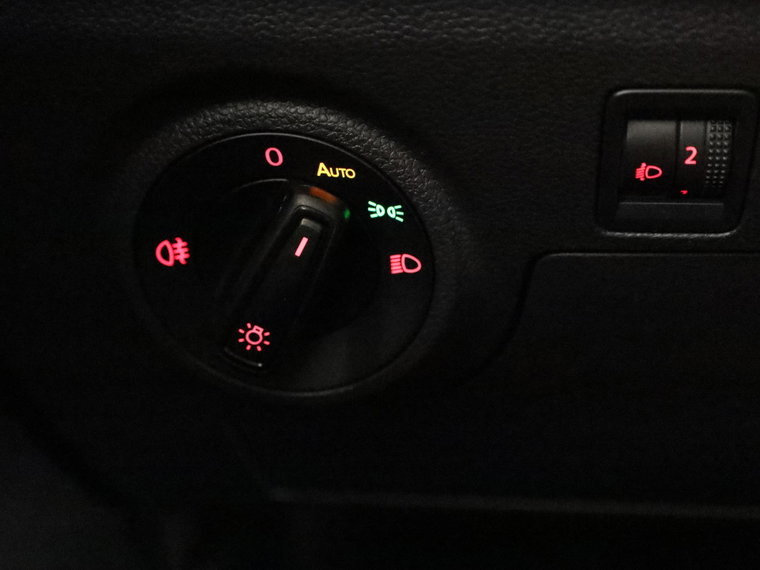 Vehicle Image 29