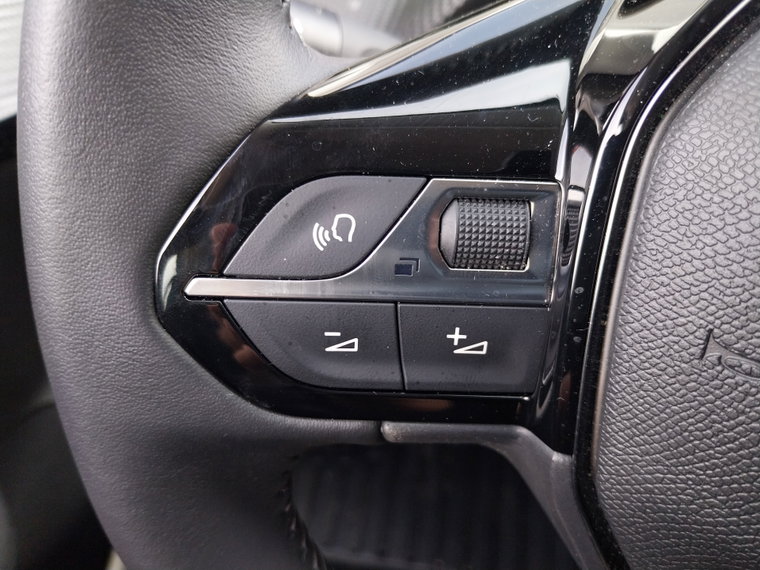 Vehicle Image 28