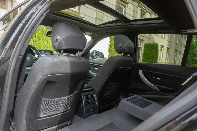 Vehicle Image 33