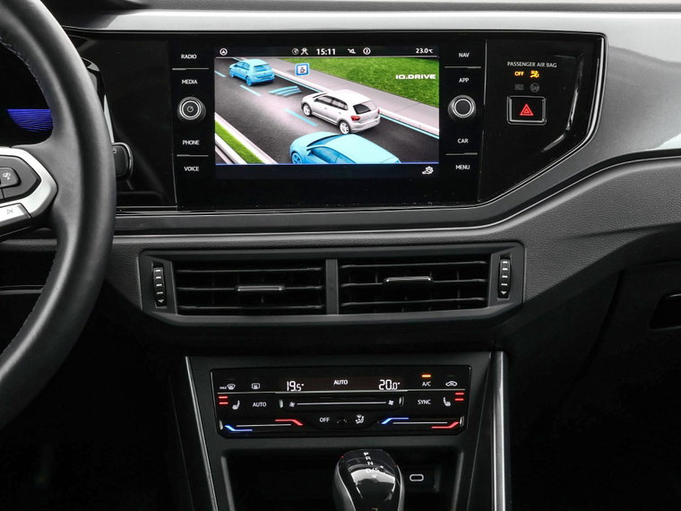 Vehicle Image 18
