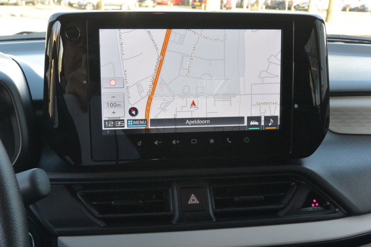Vehicle Image 19