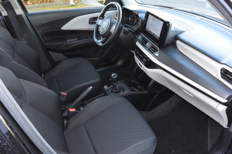 Vehicle Image 22