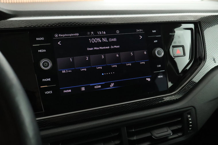 Vehicle Image 29
