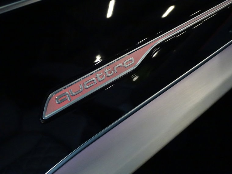 Vehicle Image 38
