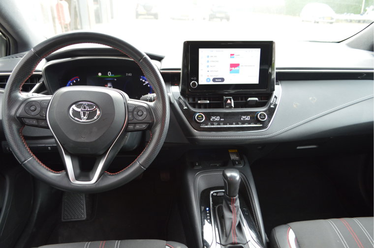 Vehicle Image 14