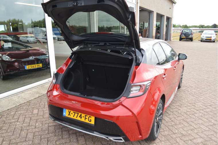 Vehicle Image 8