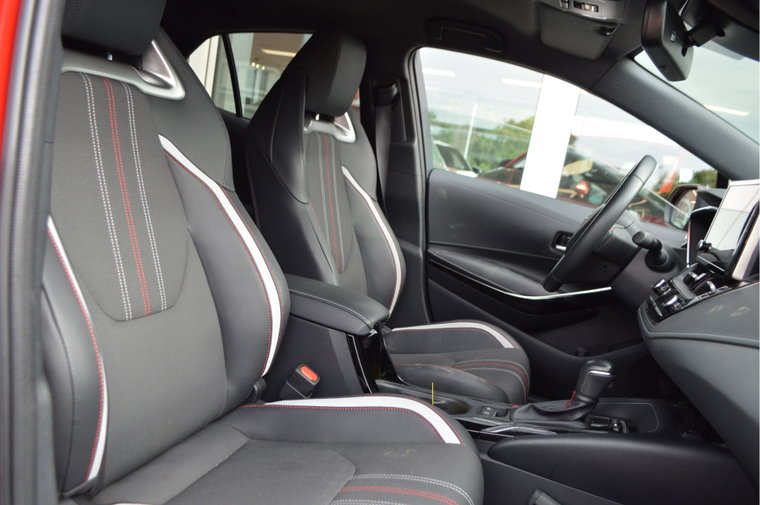 Vehicle Image 11
