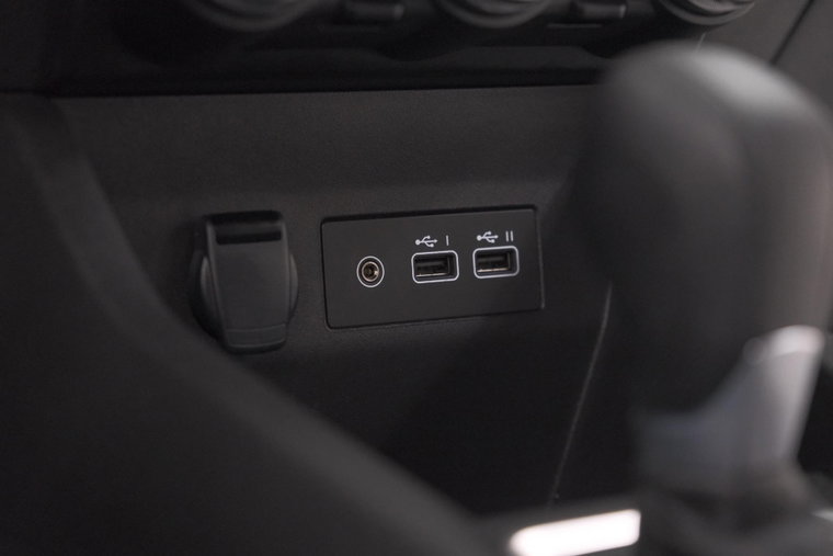 Vehicle Image 38