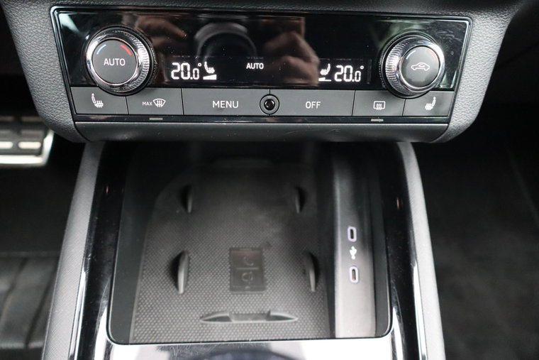 Vehicle Image 26