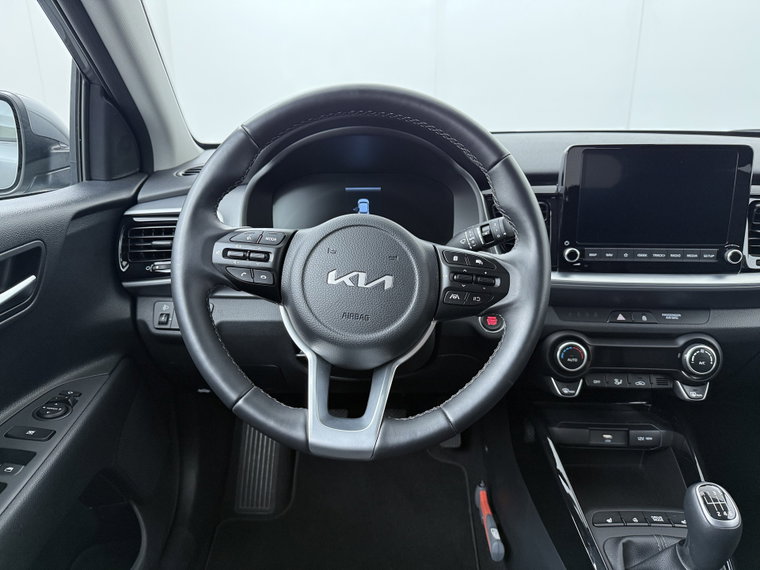 Vehicle Image 38