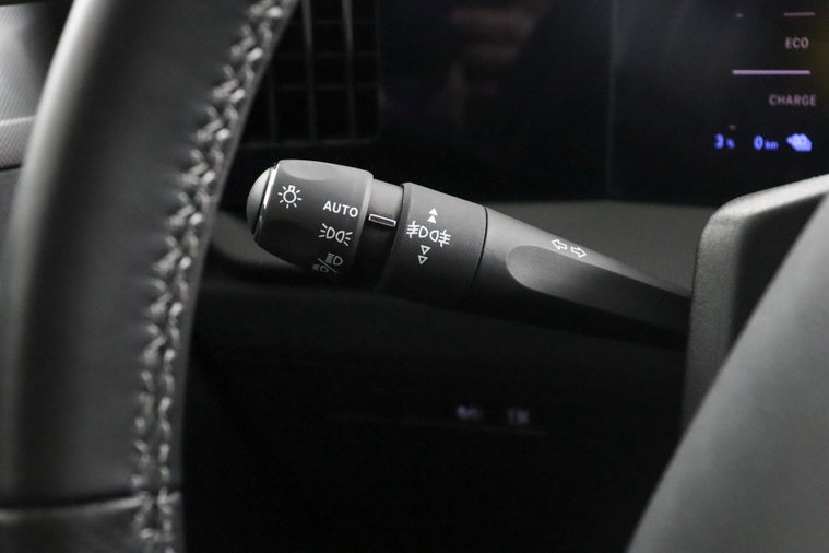 Vehicle Image 33