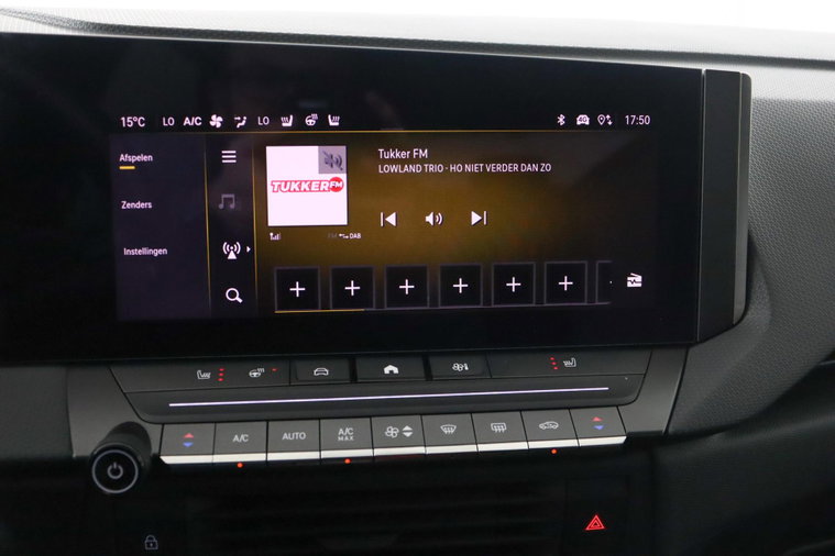 Vehicle Image 38