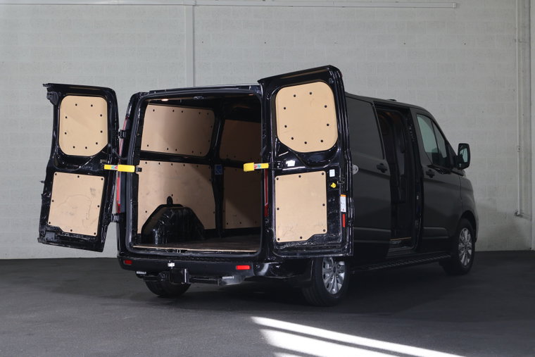 Vehicle Image 12
