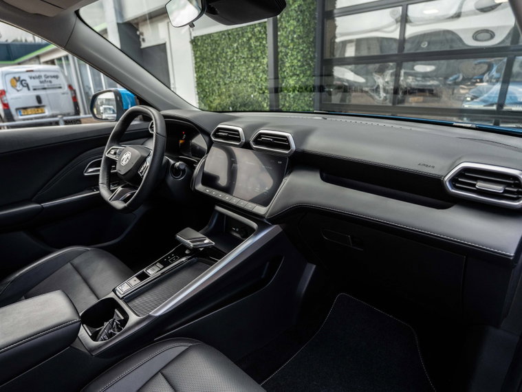 Vehicle Image 37