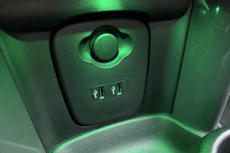 Vehicle Image 22