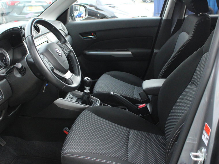 Vehicle Image 30