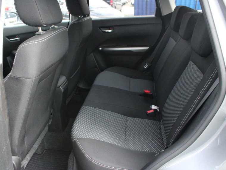 Vehicle Image 31