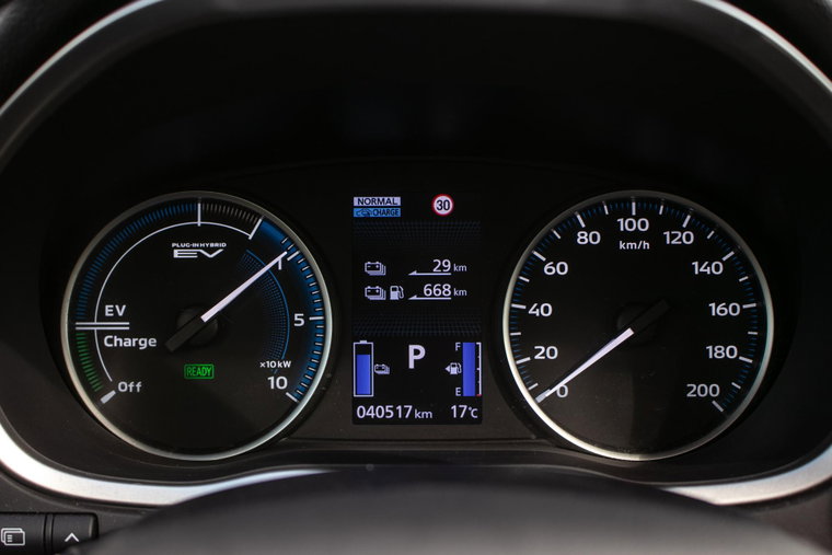 Vehicle Image 16