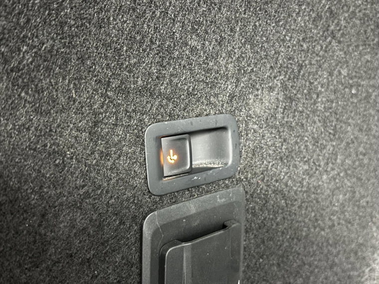 Vehicle Image 39