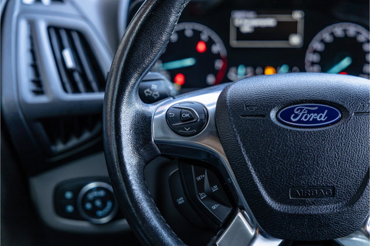 Vehicle Image 14