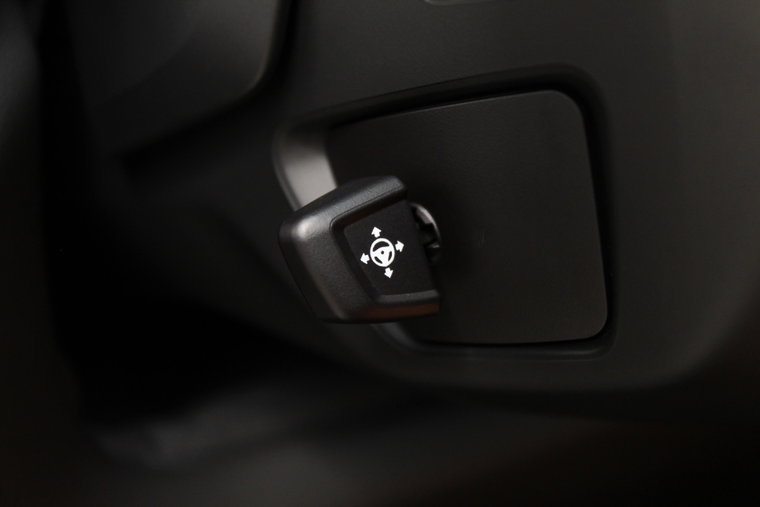 Vehicle Image 33