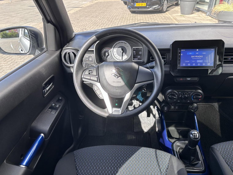 Vehicle Image 12