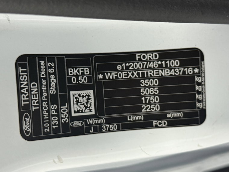 Vehicle Image 25