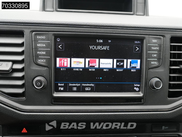 Vehicle Image 36