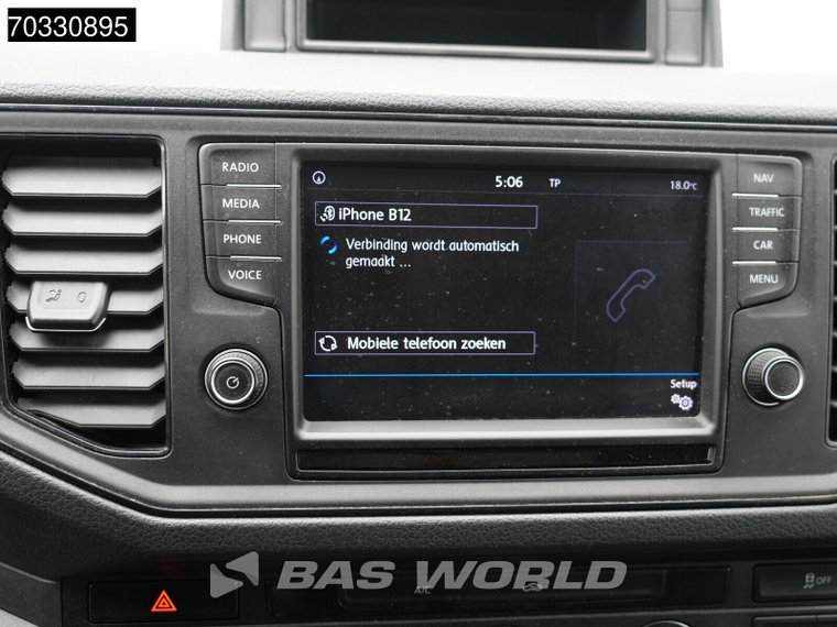 Vehicle Image 38