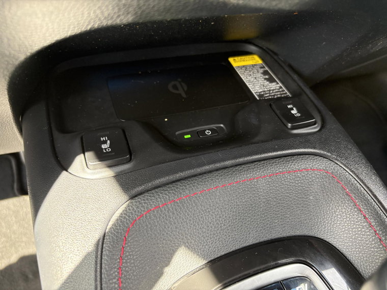 Vehicle Image 19