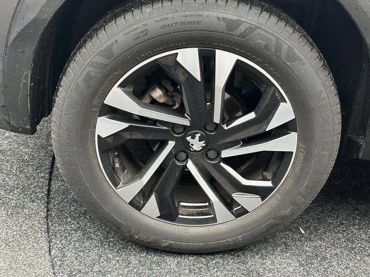 Vehicle Image 22