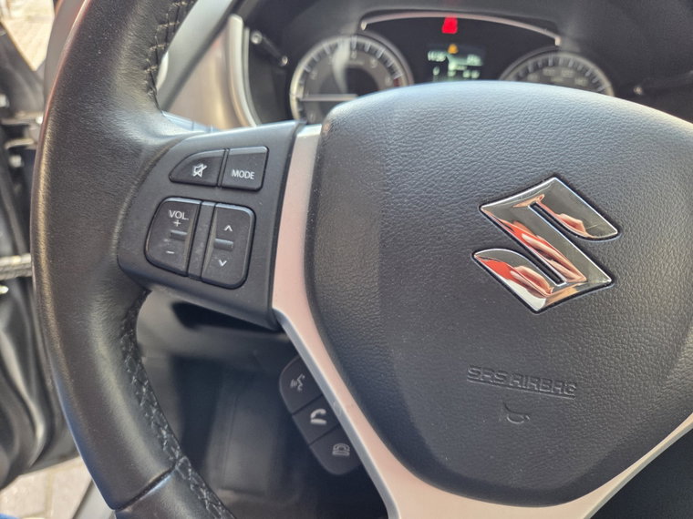 Vehicle Image 15