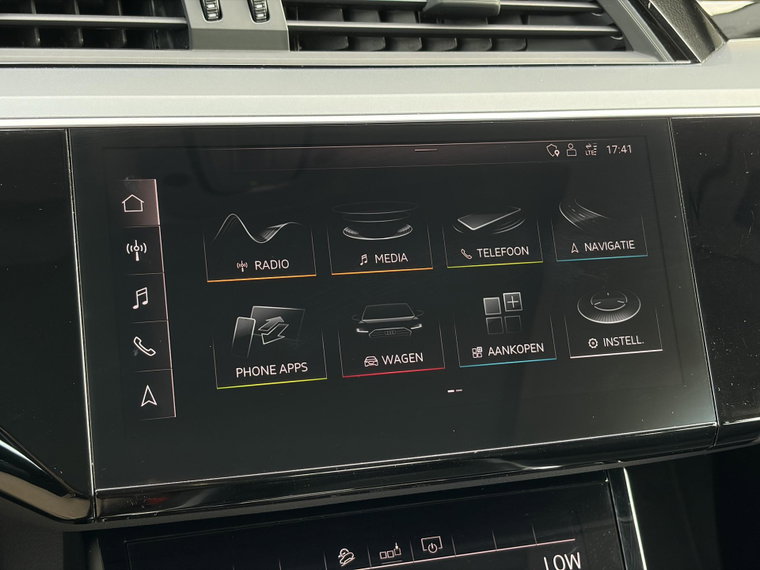 Vehicle Image 37