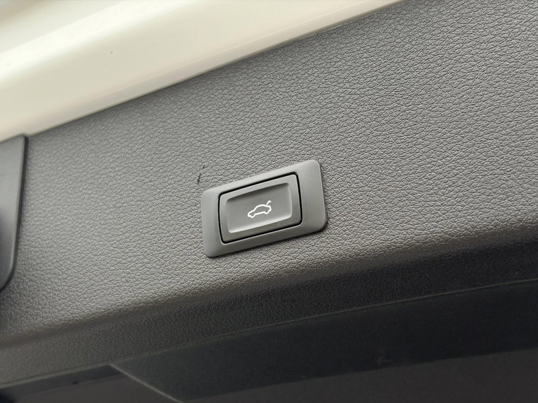 Vehicle Image 50