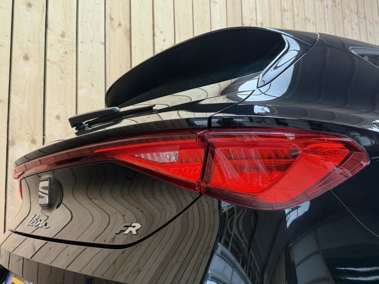 Vehicle Image 38
