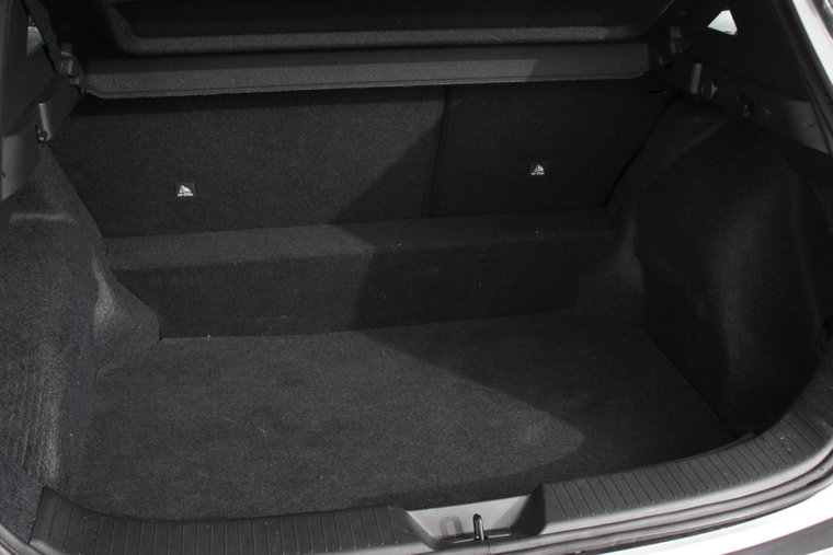 Vehicle Image 23