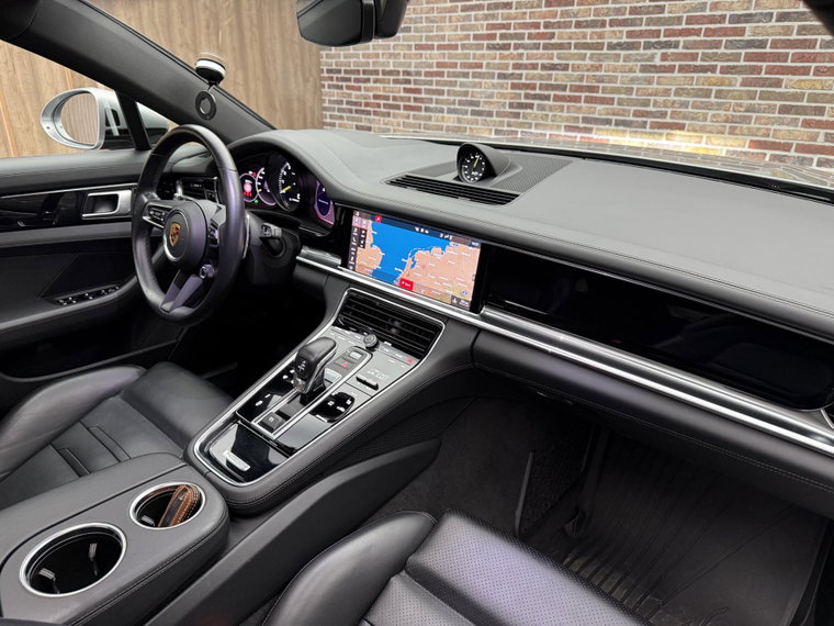 Vehicle Image 38